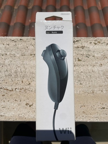 Nintendo wii nunchuk - nintendo,