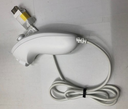 Nintendo wii nunchuk - nintendo,